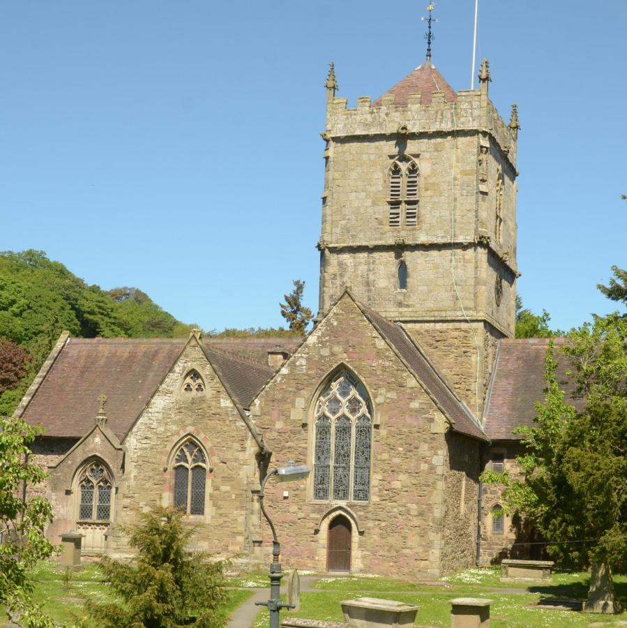 Victoria House Hotel Church Stretton Buitenkant foto
