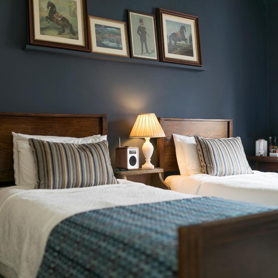 Victoria House Hotel Church Stretton Buitenkant foto